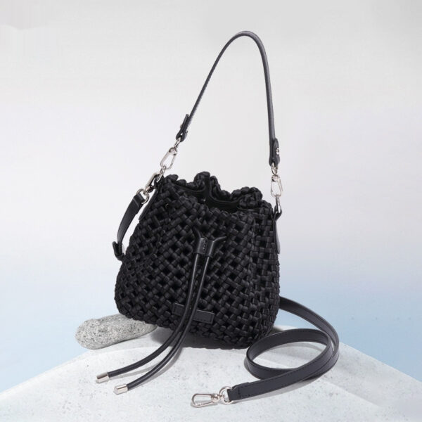 High-grade Windmill Knot Bucket Bag Hand-woven - Image 2