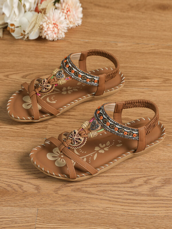 Women's Large Size Flat Bottom Flower Rhinestone Sandals - Image 3